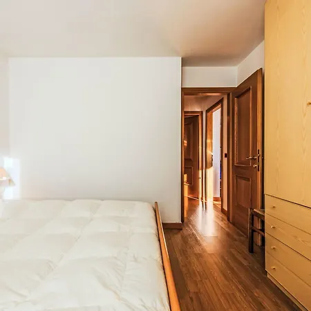 Vaccari By Interhome